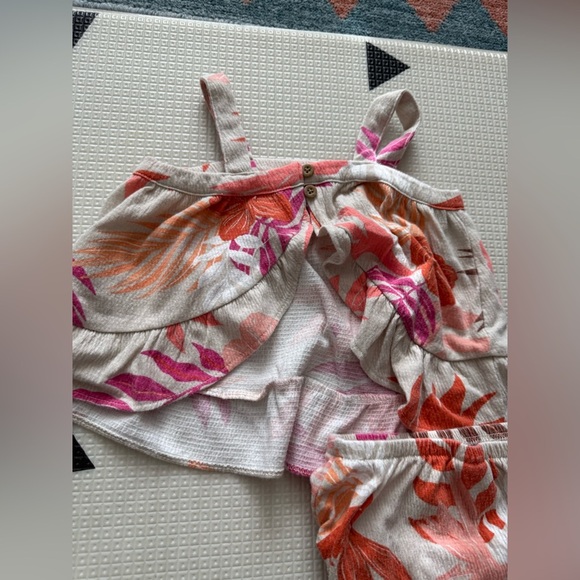 Carter's|Baby girl two piece floral matching set-bloomers & open back tank•••12M - Picture 5 of 5